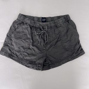 Gap shorts